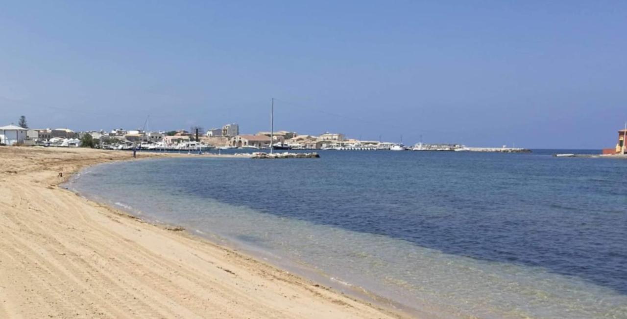 La Casa Sulla Spiaggia 마르자메미 외부 사진