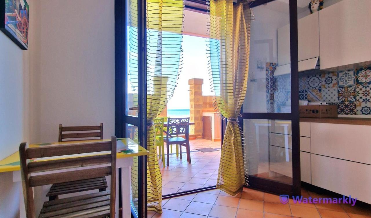 La Casa Sulla Spiaggia 마르자메미 외부 사진